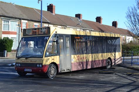 harris buses caerphilly.